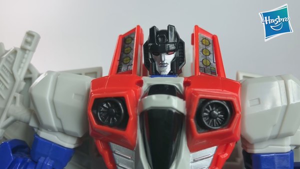 Power Of The Prime Starscream Voyager In Hand Look With Video And Screencaps 38 (38 of 50)